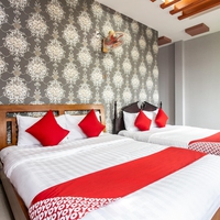 Honey Hotel