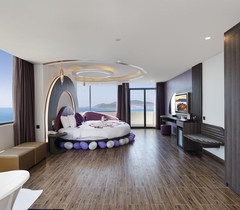 V Hotel Nha Trang