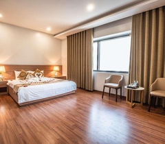 Long Anh Hotel