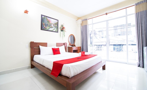 RedDoorz Plus @ Pham Ngu Lao 2 (New York Hotel)