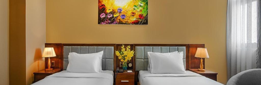 Yarra Ocean Suites Danang