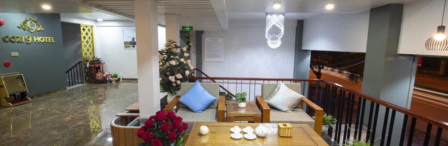 Tại Cozi 9 Hotel Quận Kiến An Hải Phòng, bạn có thể tận hưởng một kỳ nghỉ tuyệt vời với đầy đủ các tiện nghi hiện đại và dịch vụ chuyên nghiệp. Với vị trí thuận tiện, chỉ mất khoảng 10 phút di chuyển đến sân bay Quốc tế Cát Bi và gần những điểm thu hút du khách hàng đầu của Hải Phòng. Đặt phòng ngay hôm nay để khám phá sự tinh tế và độc đáo của khách sạn.